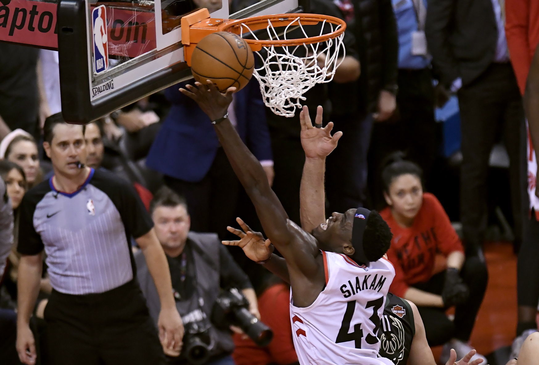 Raptors 100, Bucks 94